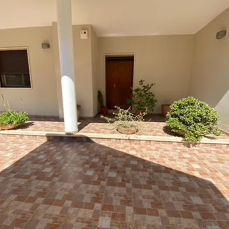 Casa Garibaldi 162 * לבראנו
