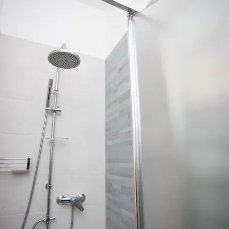 Casa Garibaldi 162 * 레베라노